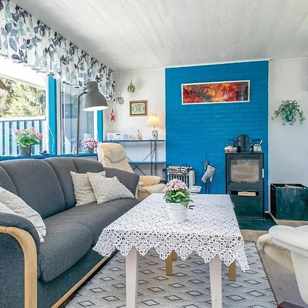 Two-bedroom In לוקן